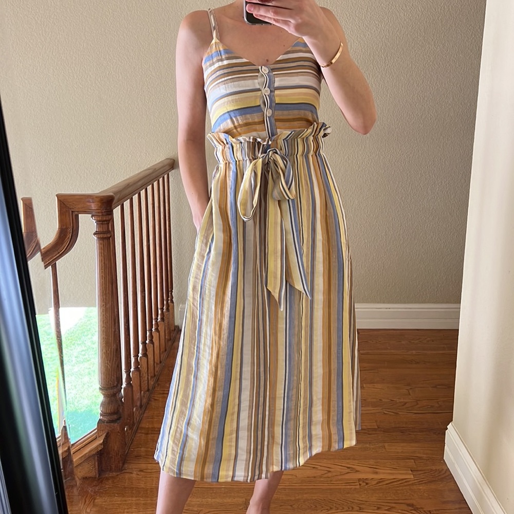 - Gorgeous Zara striped summer midi dress like new